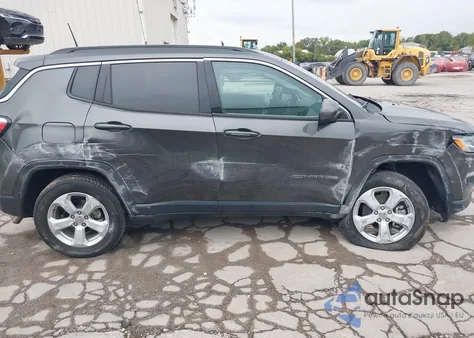 2021 Jeep Compass Latitude 4X4 из США, поврежденный, VIN 3C4NJDBB8MT503339